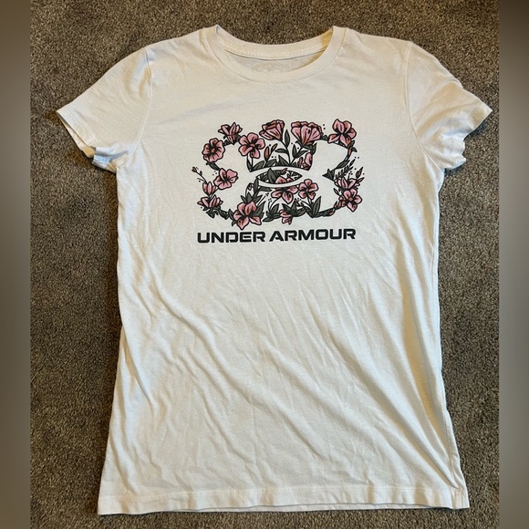 Under Armour tshirt with floral design around logo. Size XS - Picture 2 of 4